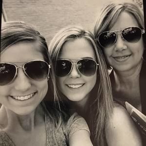 Meet your Posher, Debbie